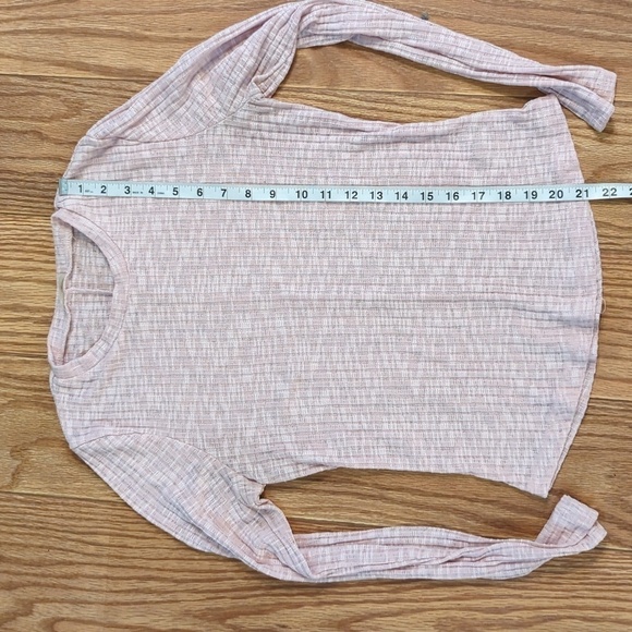 Free People Intimately Aura pink ribbed thermal-style crewneck shirt size medium - Picture 4 of 7